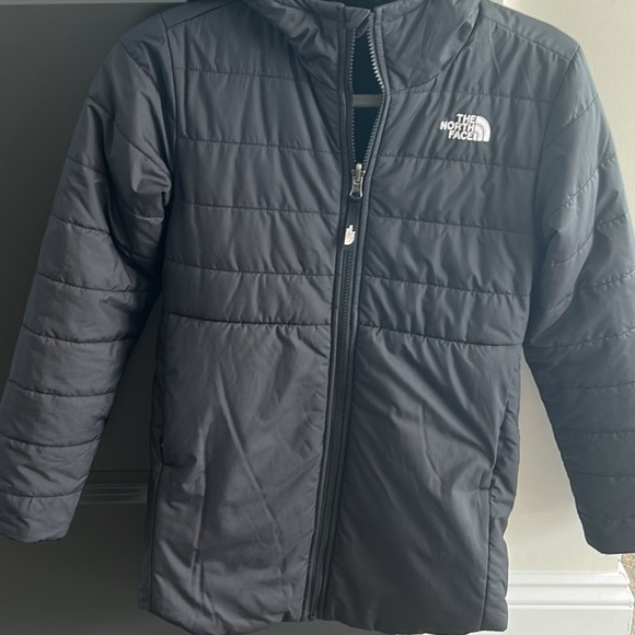 The North Face Kids Black Puffer Jacket - Picture 1 of 4